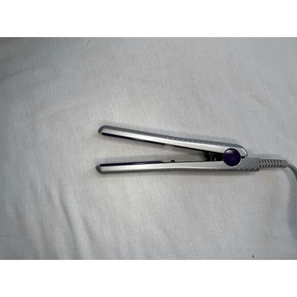 Monat Studio One Mini Travel Hair Styling Set, Foldable Hairdryer. Straightener - Picture 3 of 10